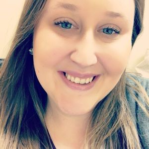 Meet your Posher, Karis